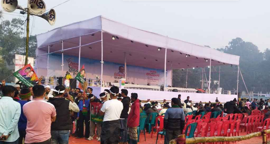 তারেক রহমানের জন্য প্রস্তুত মঞ্চ, জড়ো হচ্ছেন নেতাকর্মীরা