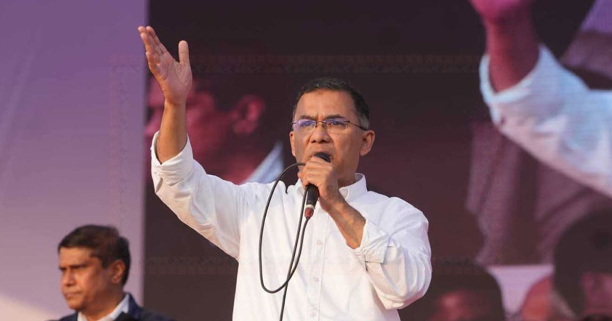 সৈয়দপুরে পৌঁছেছেন প্রধানমন্ত্রী